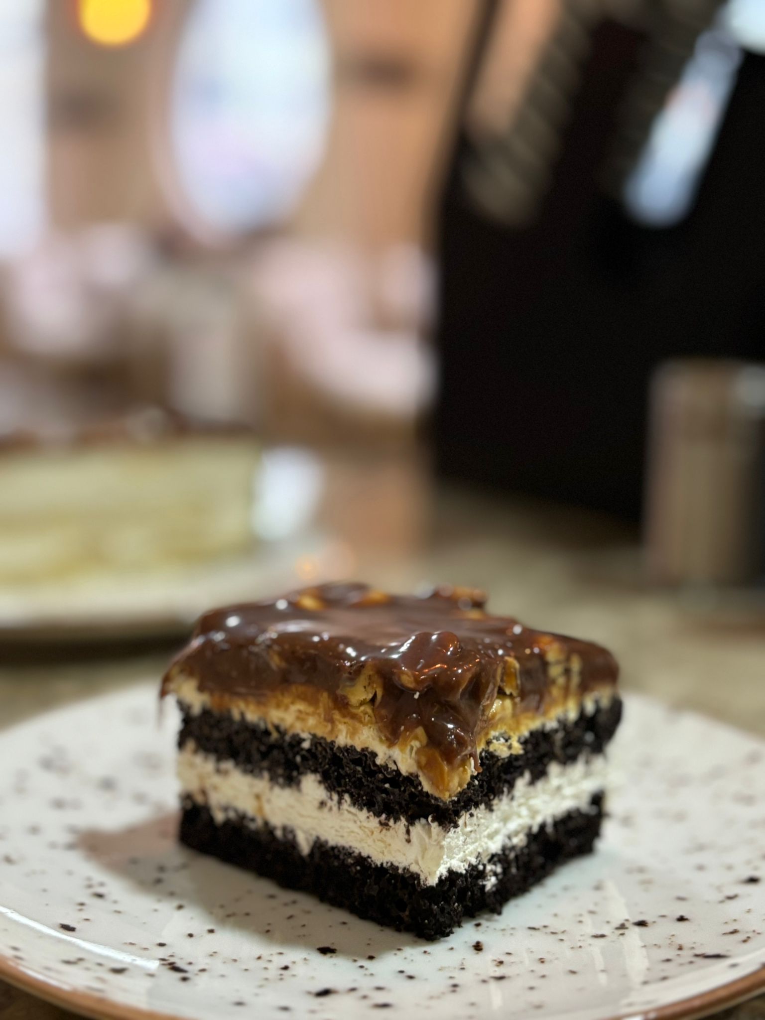 Yer Fıstıklı Karamelli Pasta