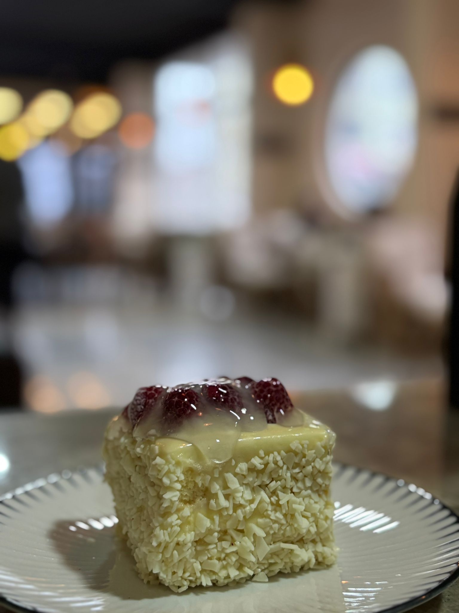 Beyaz Çikolatalı Frambuazlı Mono Bella